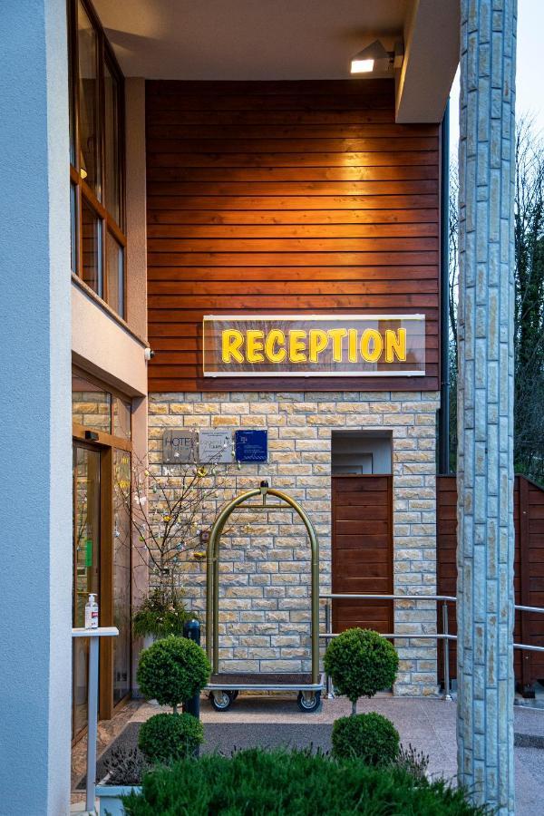 Hotel Degenija Seliste Dreznicko Exteriér fotografie