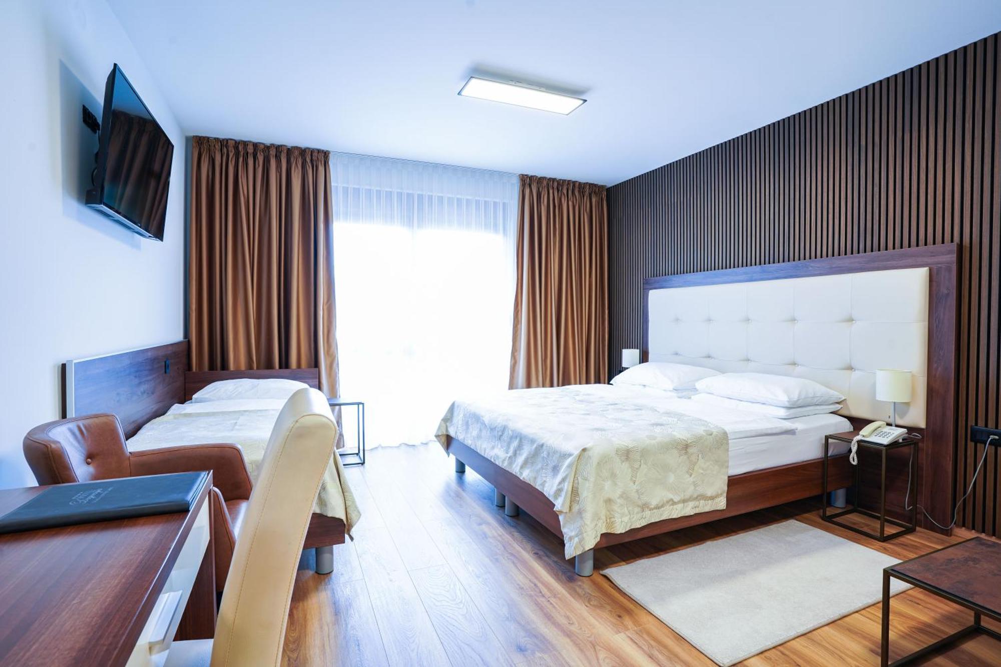 Hotel Degenija Seliste Dreznicko Exteriér fotografie